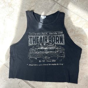 Garage graphic tank distressed. Size XS